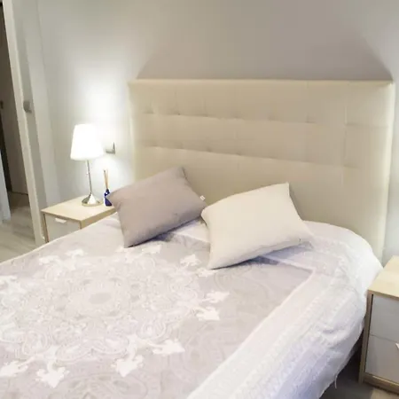 Apartamenticos Plaza Armas * 萨拉戈萨
